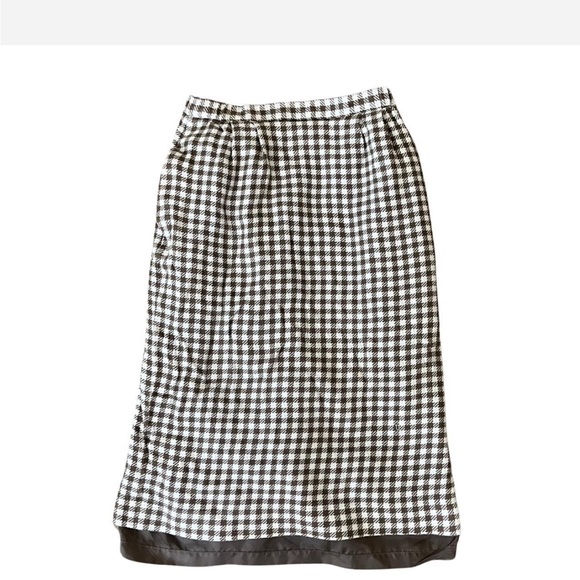 Classic Black and White Checkered Skirt - Picture 1 of 6